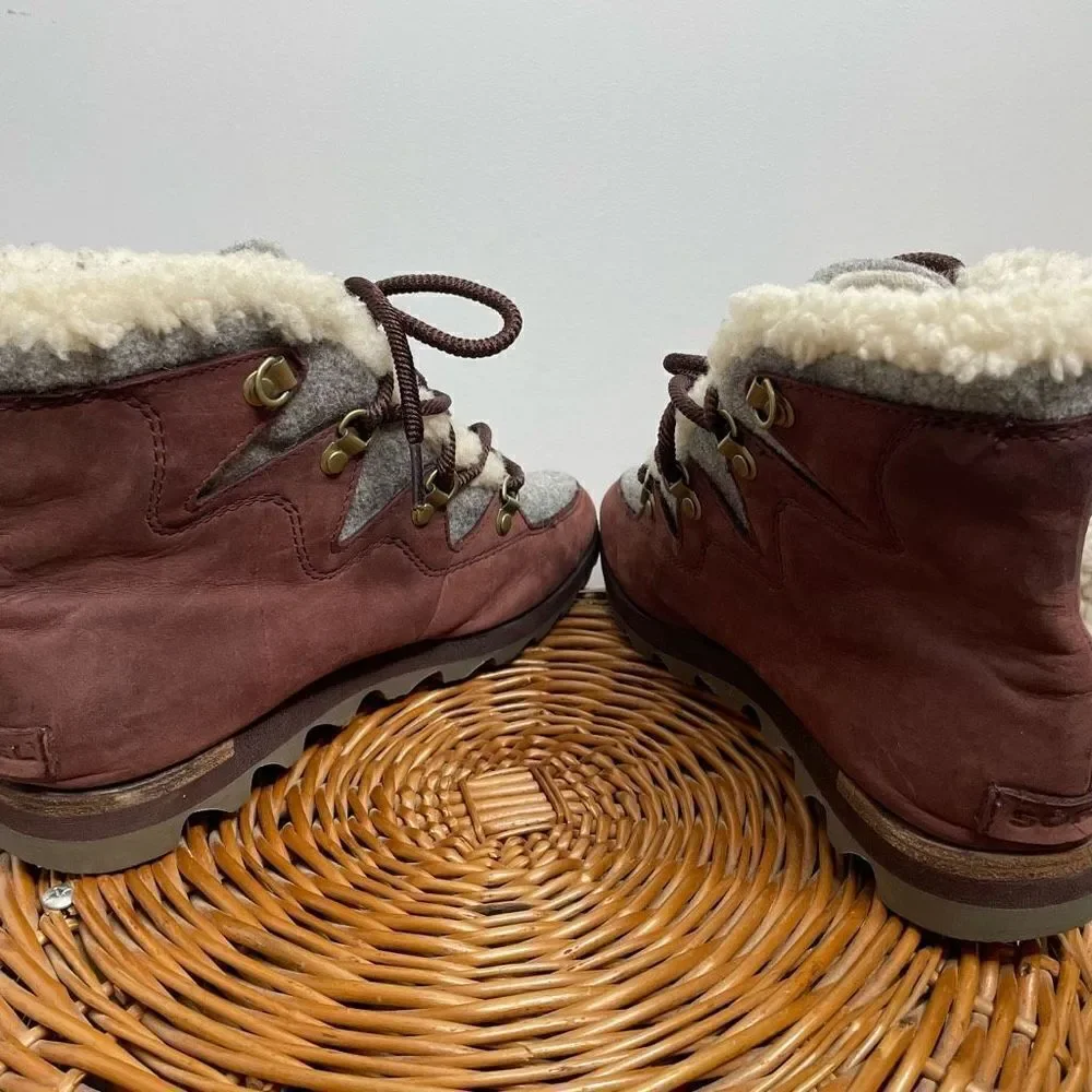 Sorel Joan of Arctic Sneakchic Alpine Holiday Boot Fleece Brown Gray 9 Winter